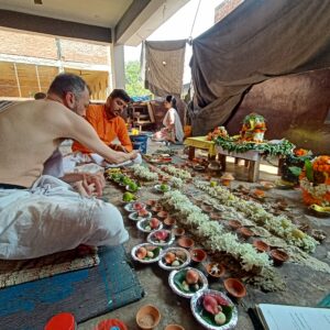 Tamil Pandit for Pind Daan in Gaya and Varanasi